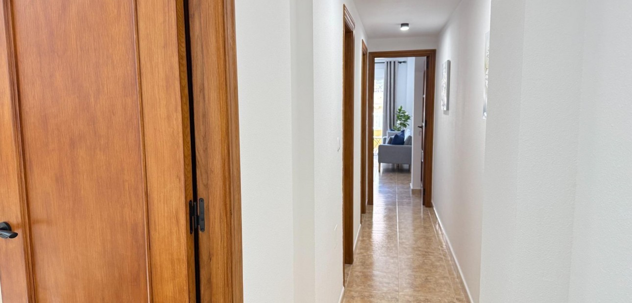 Venta - Apartamento / piso -
Torrevieja - Los Europeos