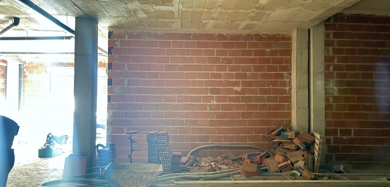 Herverkoop - Commercial Unit -
Torrevieja - torrevieja