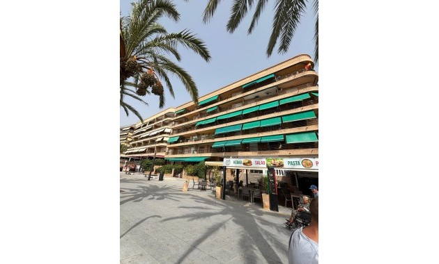 Sale - Apartment / flat -
Torrevieja - Playa del cura