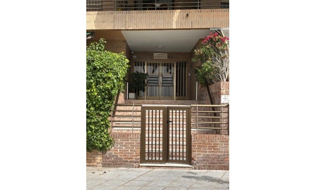 Sale - Apartment / flat -
Torrevieja - Playa del cura