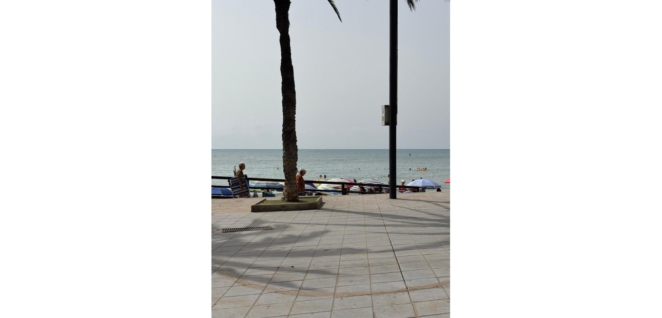 Sale - Apartment / flat -
Torrevieja - Playa del cura