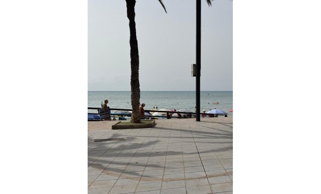 Sale - Apartment / flat -
Torrevieja - Playa del cura