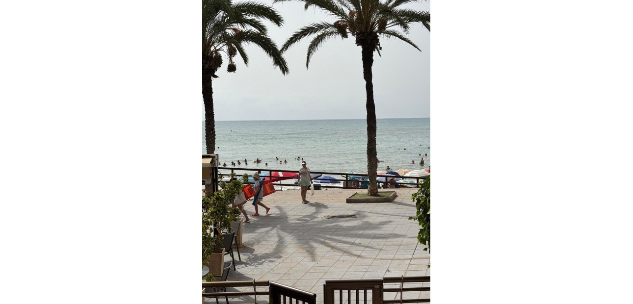 Sale - Apartment / flat -
Torrevieja - Playa del cura