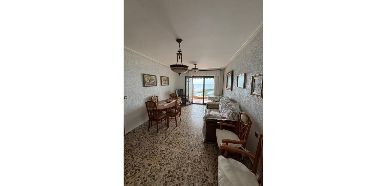 Sale - Apartment / flat -
Torrevieja - Playa del cura