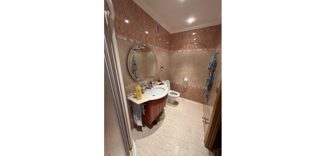 Sale - Apartment / flat -
Torrevieja - Playa del cura