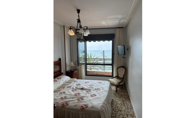 Sale - Apartment / flat -
Torrevieja - Playa del cura