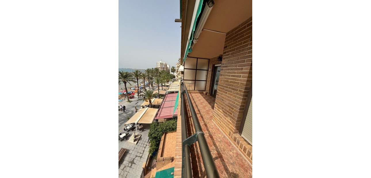 Sale - Apartment / flat -
Torrevieja - Playa del cura