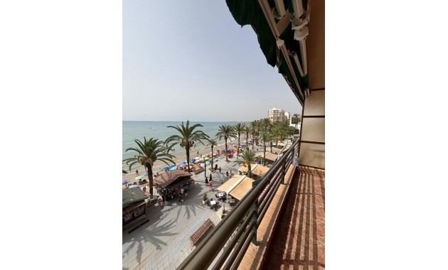 Sale - Apartment / flat -
Torrevieja - Playa del cura