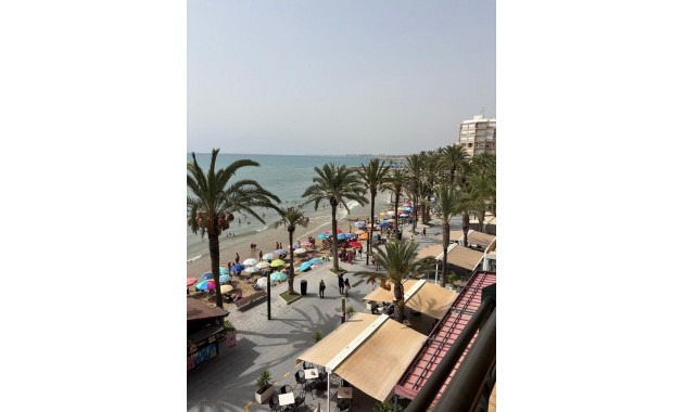 Sale - Apartment / flat -
Torrevieja - Playa del cura