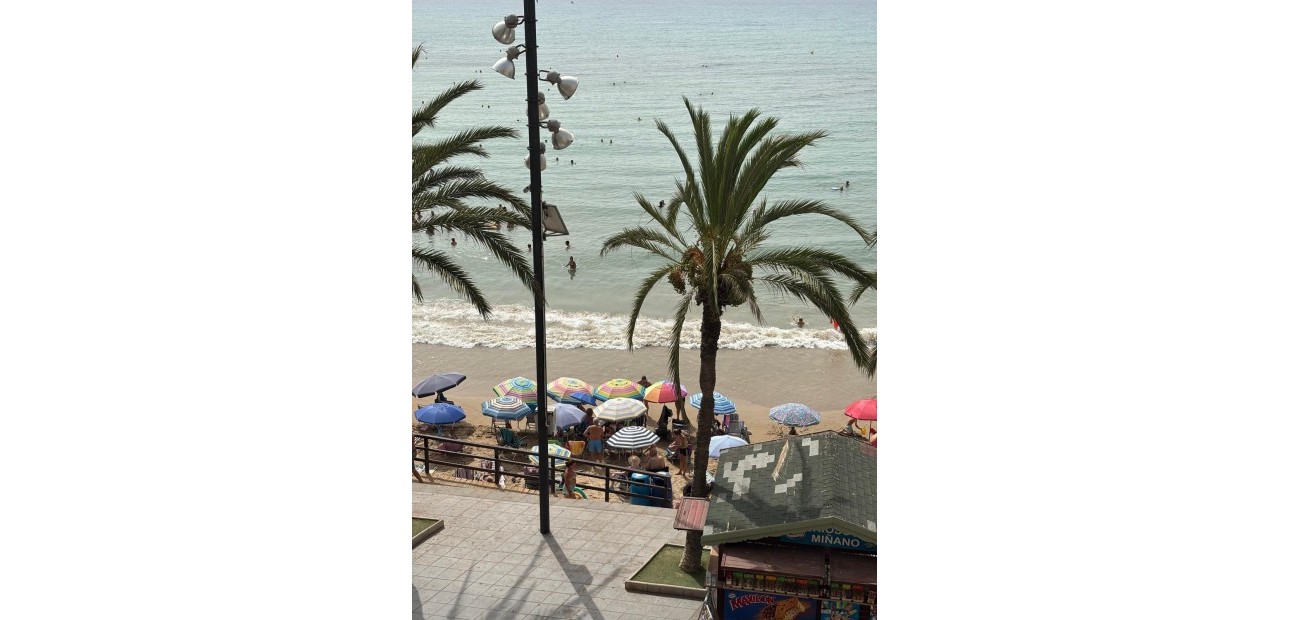 Sale - Apartment / flat -
Torrevieja - Playa del cura