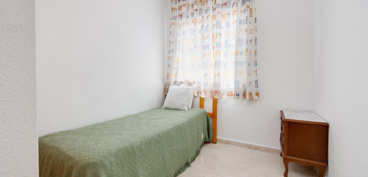 Herverkoop - Appartement / flat -
Torrevieja - Estacion de autobuses