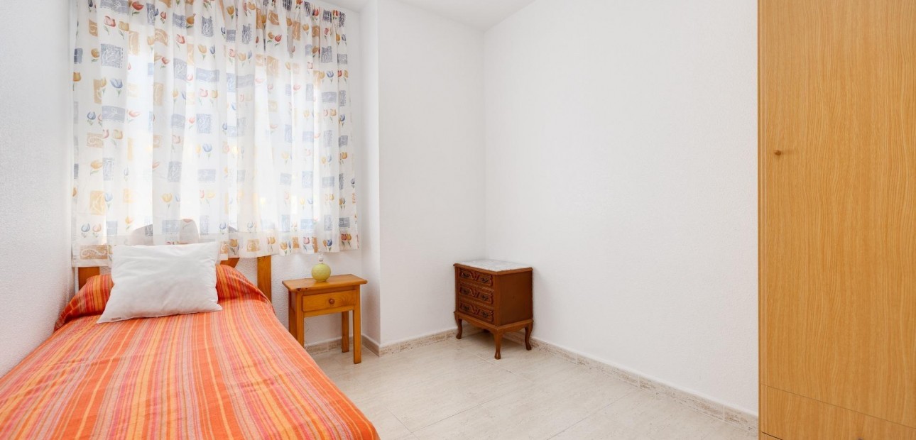 Herverkoop - Appartement / flat -
Torrevieja - Estacion de autobuses
