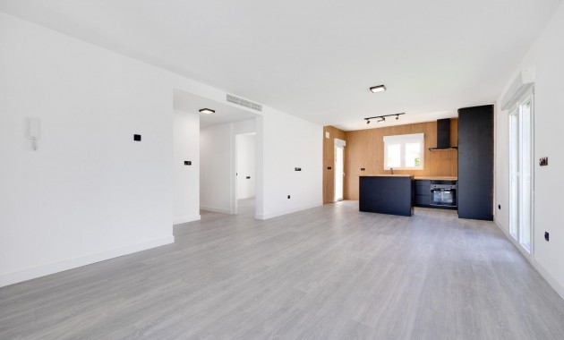 Sale - Villa -
Torrevieja - El limonar