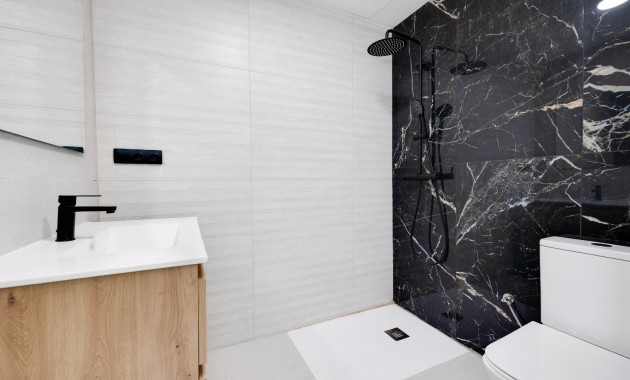 Sale - Villa -
Torrevieja - El limonar