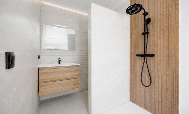 Sale - Villa -
Torrevieja - El limonar