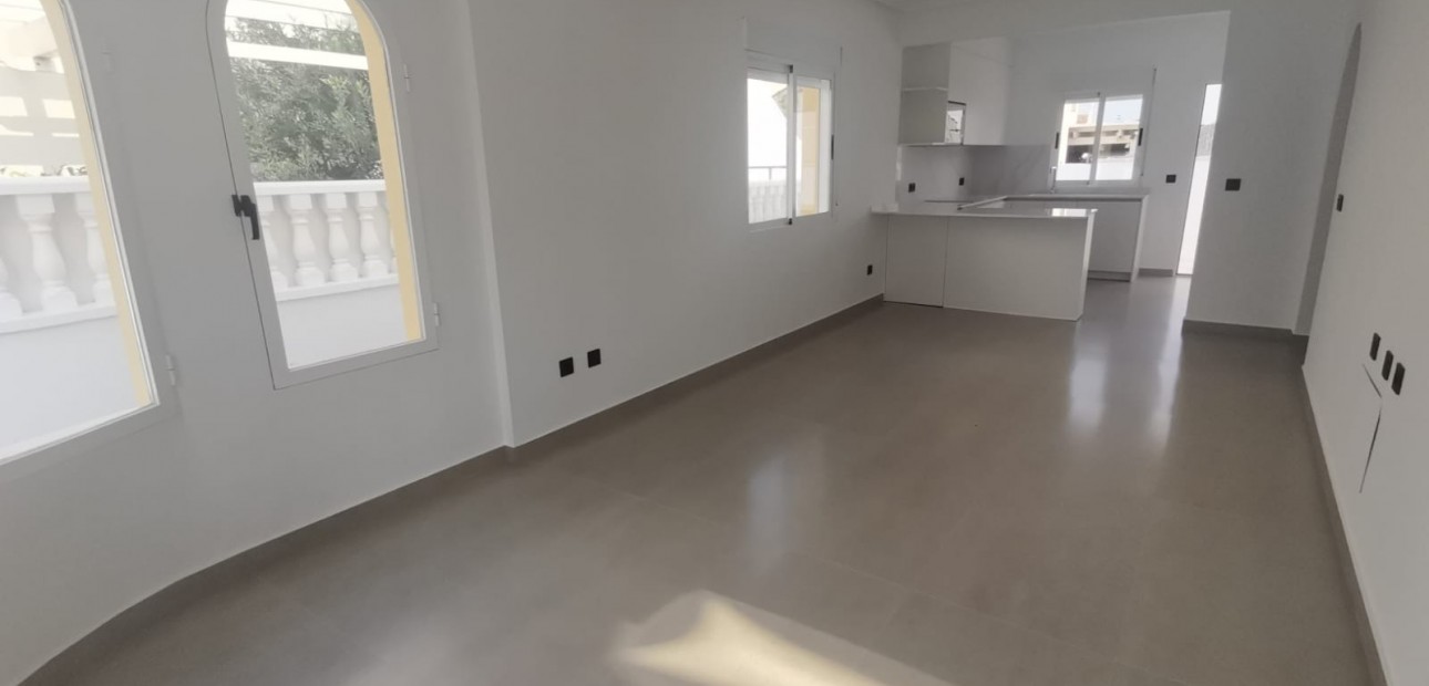 Venta - Villa -
Orihuela