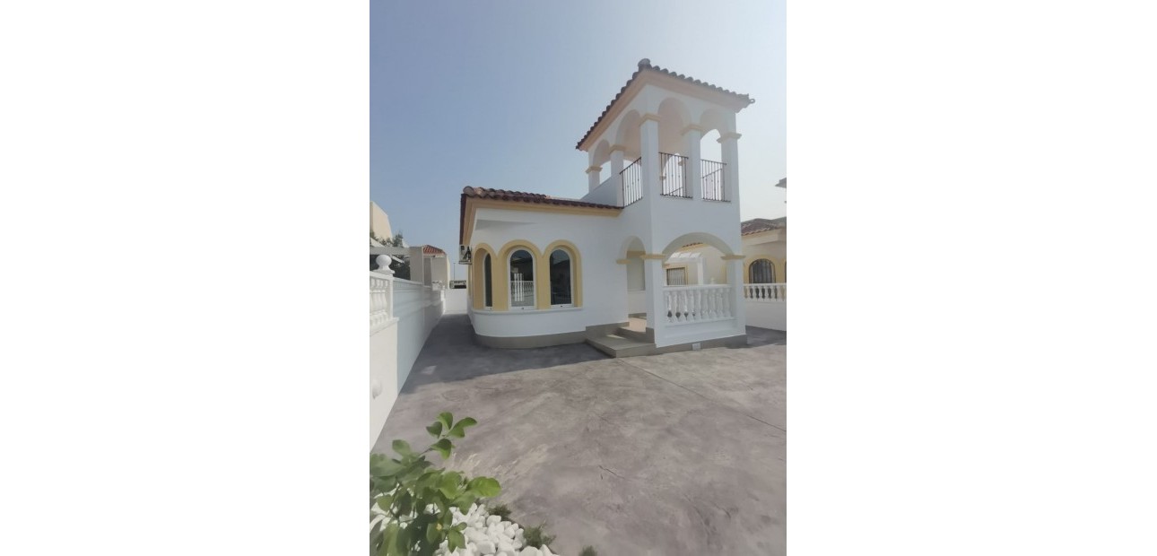 Venta - Villa -
Orihuela