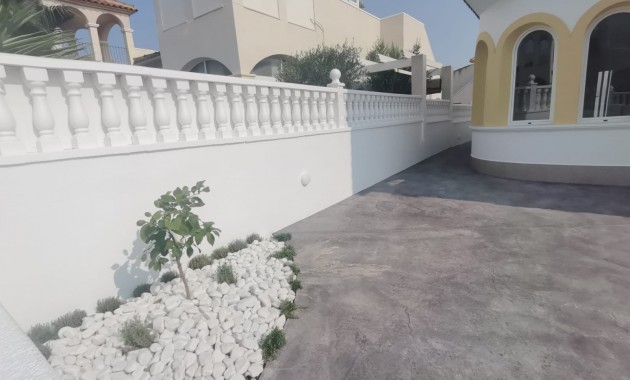 Venta - Villa -
Orihuela