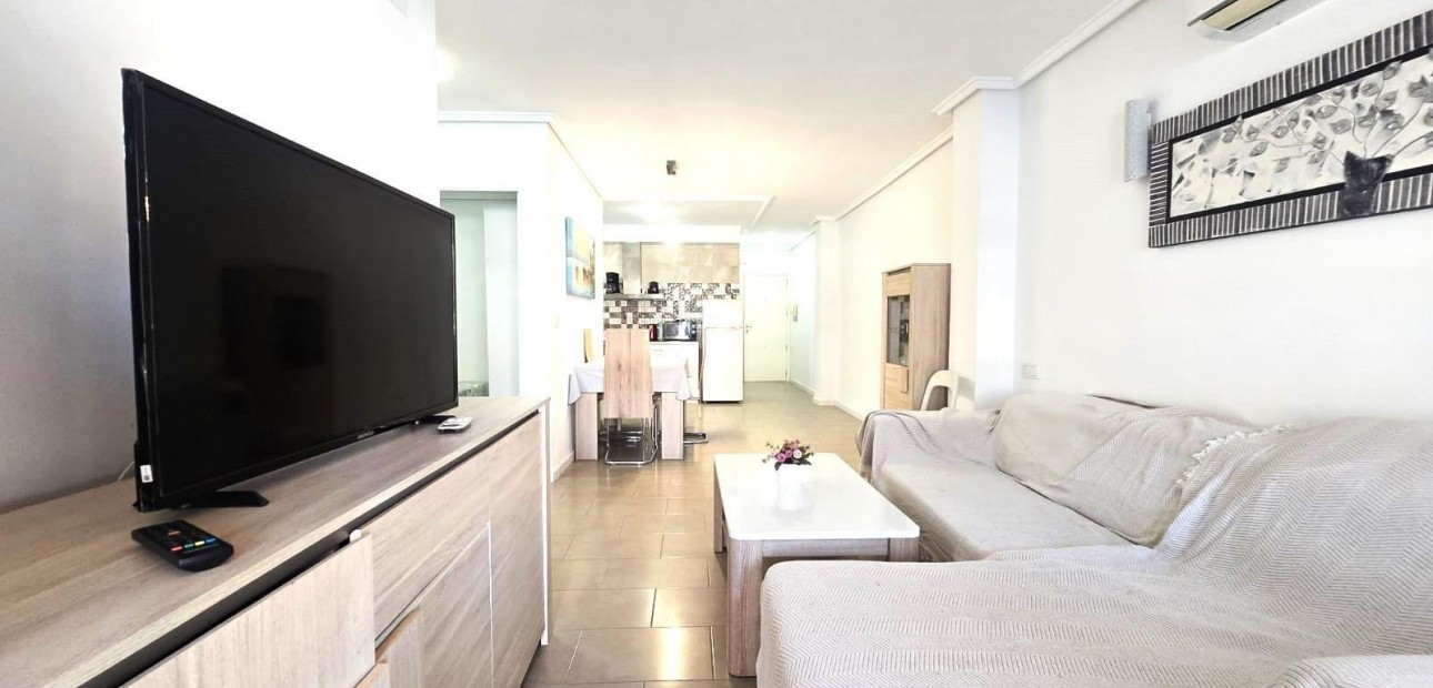 Herverkoop - Appartement / flat -
Torrevieja - Estacion de autobuses