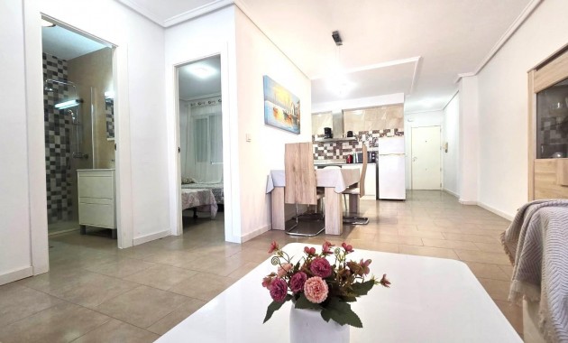 Herverkoop - Appartement / flat -
Torrevieja - Estacion de autobuses