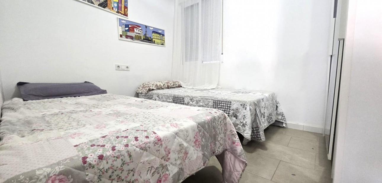 Herverkoop - Appartement / flat -
Torrevieja - Estacion de autobuses