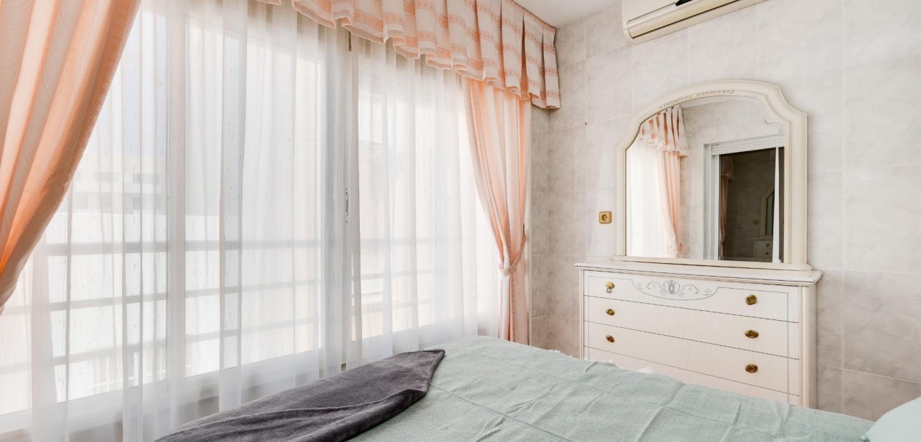 Venta - Ático -
Torrevieja - Los Frutales