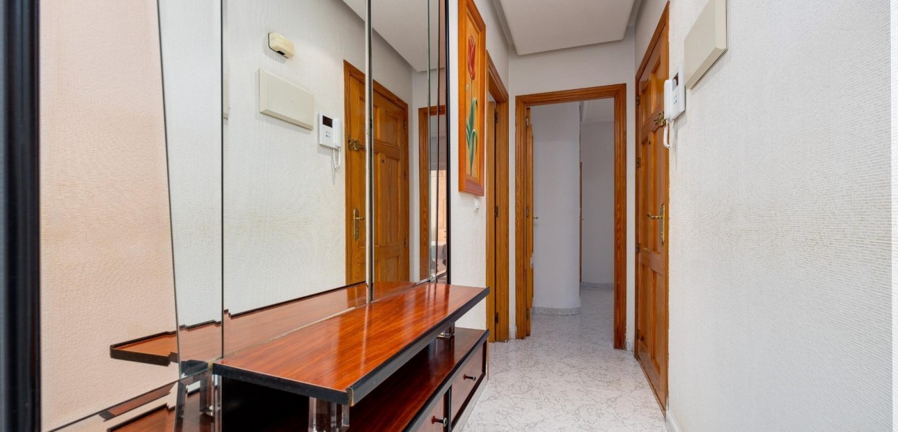 Venta - Ático -
Torrevieja - Los Frutales