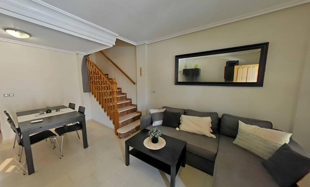 Sale - Terraced house -
Torrevieja - Estacion de autobuses