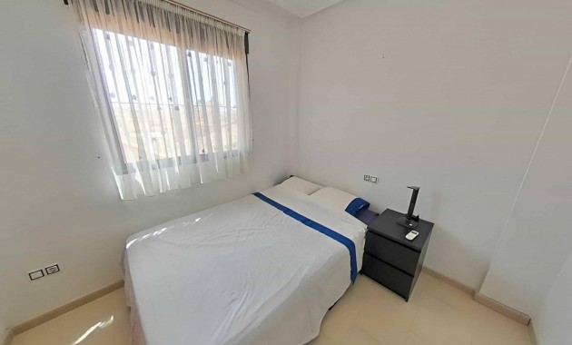 Sale - Terraced house -
Torrevieja - Estacion de autobuses