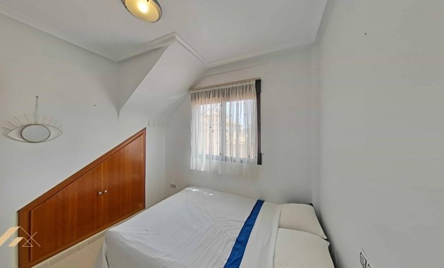 Sale - Terraced house -
Torrevieja - Estacion de autobuses