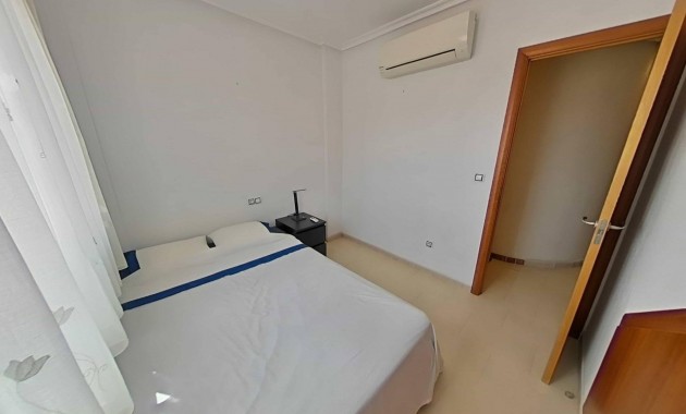 Sale - Terraced house -
Torrevieja - Estacion de autobuses