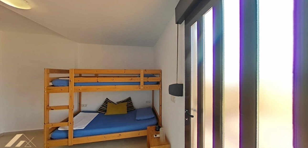 Sale - Terraced house -
Torrevieja - Estacion de autobuses