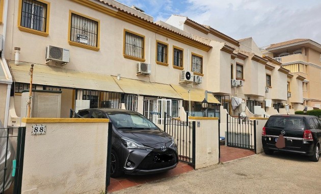 Venta - Bungalow -
Orihuela Costa - Cabo Roig