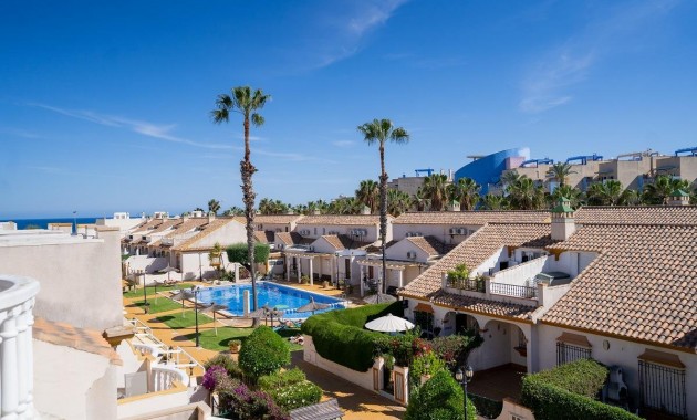 Venta - Bungalow -
Orihuela Costa - Cabo Roig