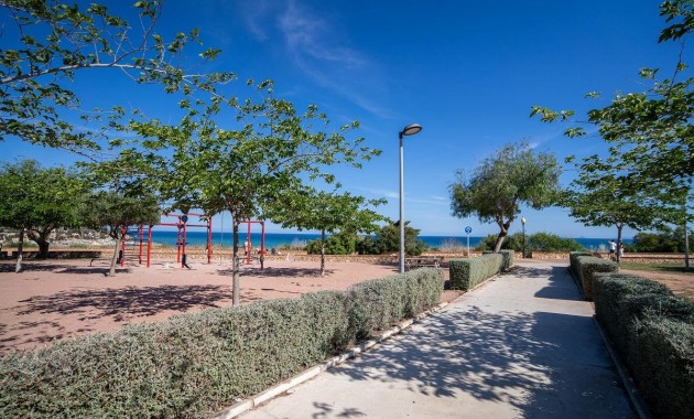 Venta - Bungalow -
Orihuela Costa - Cabo Roig