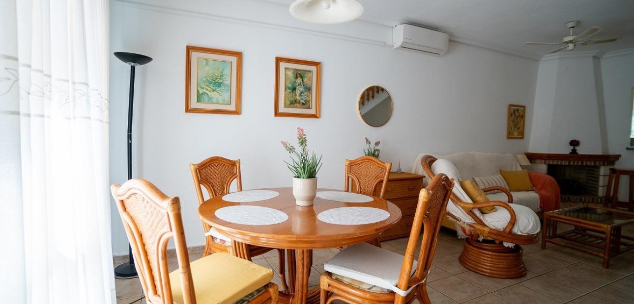 Venta - Bungalow -
Orihuela Costa - Cabo Roig