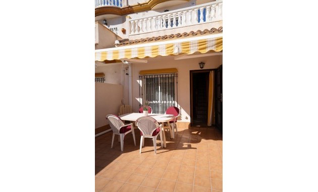 Venta - Bungalow -
Orihuela Costa - Cabo Roig