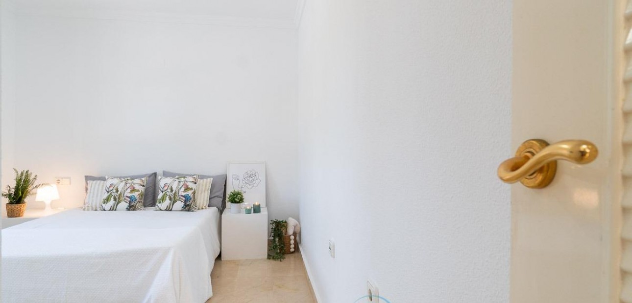 Herverkoop - Villa -
Orihuela Costa - Villamartín-Las Filipinas