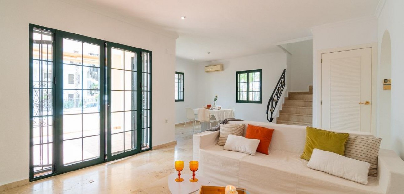 Herverkoop - Villa -
Orihuela Costa - Villamartín-Las Filipinas