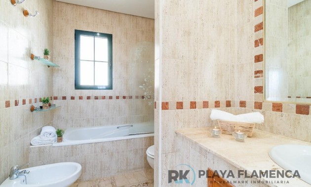 Herverkoop - Villa -
Orihuela Costa - Villamartín-Las Filipinas
