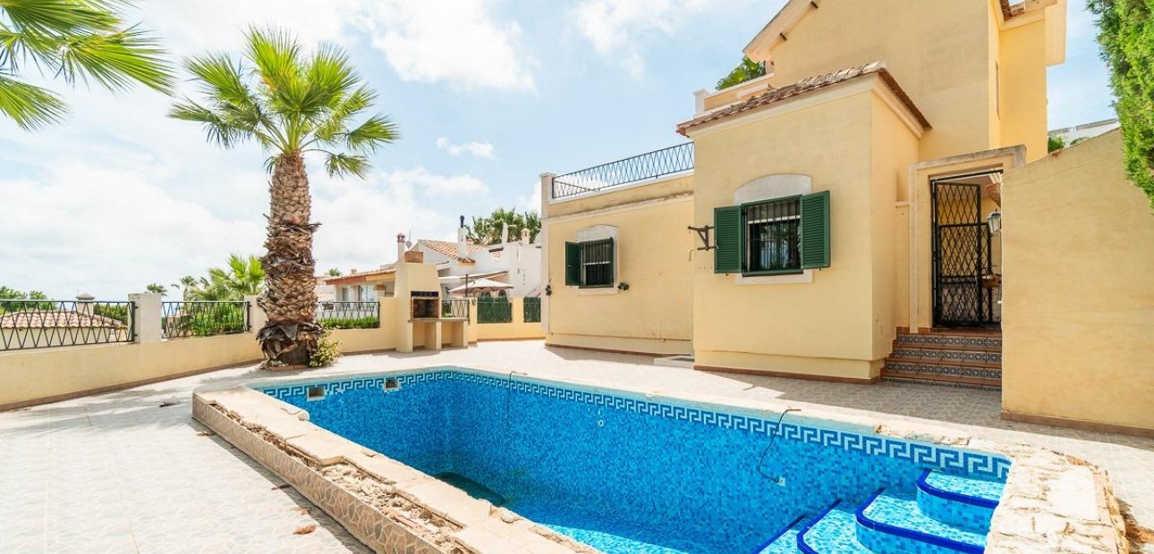 Herverkoop - Villa -
Orihuela Costa - Villamartín-Las Filipinas