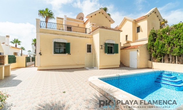 Herverkoop - Villa -
Orihuela Costa - Villamartín-Las Filipinas