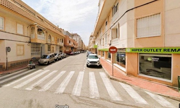 Herverkoop - Appartement / flat -
Torrevieja - Estacion de autobuses