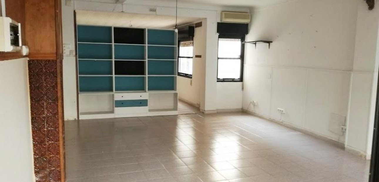 Sale - Commercial Unit -
Torrevieja - torrevieja