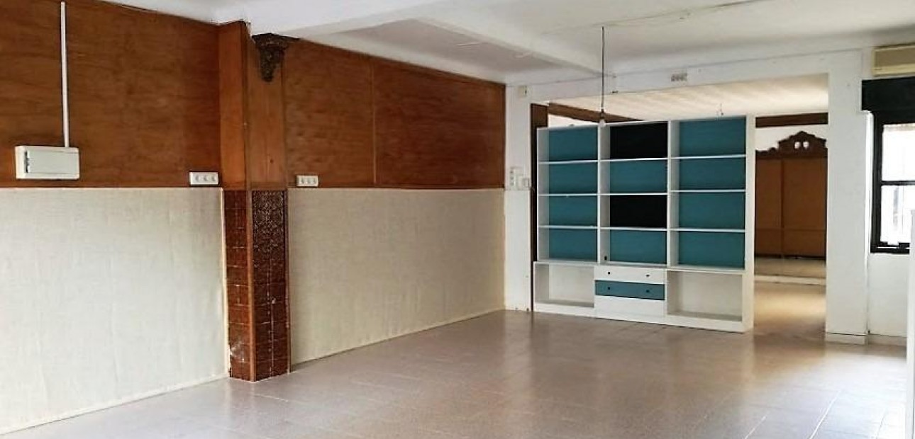 Sale - Commercial Unit -
Torrevieja - torrevieja