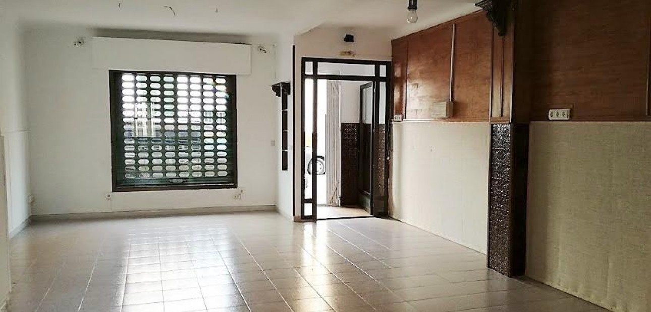 Sale - Commercial Unit -
Torrevieja - torrevieja