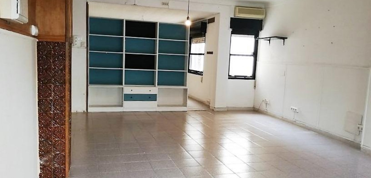 Sale - Commercial Unit -
Torrevieja - torrevieja