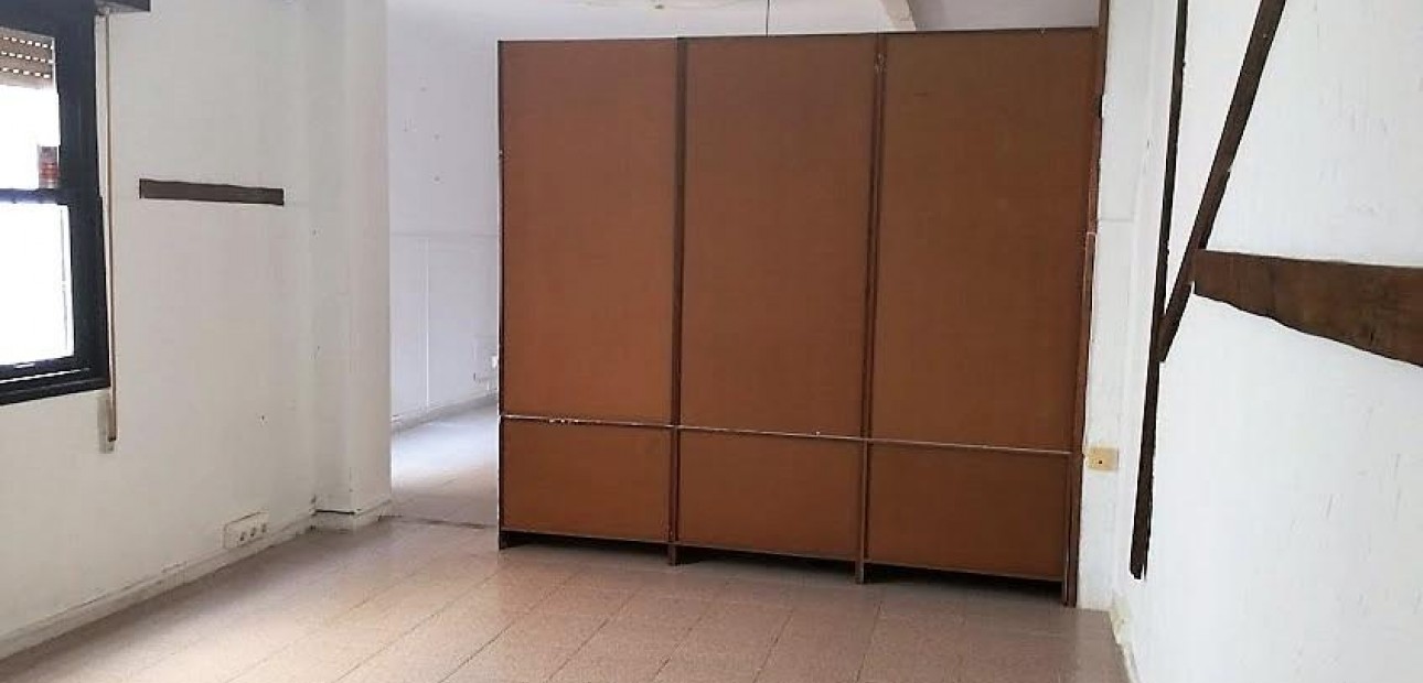 Sale - Commercial Unit -
Torrevieja - torrevieja