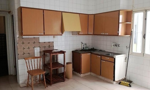 Sale - Commercial Unit -
Torrevieja - torrevieja