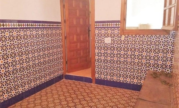 Sale - Commercial Unit -
Torrevieja - torrevieja